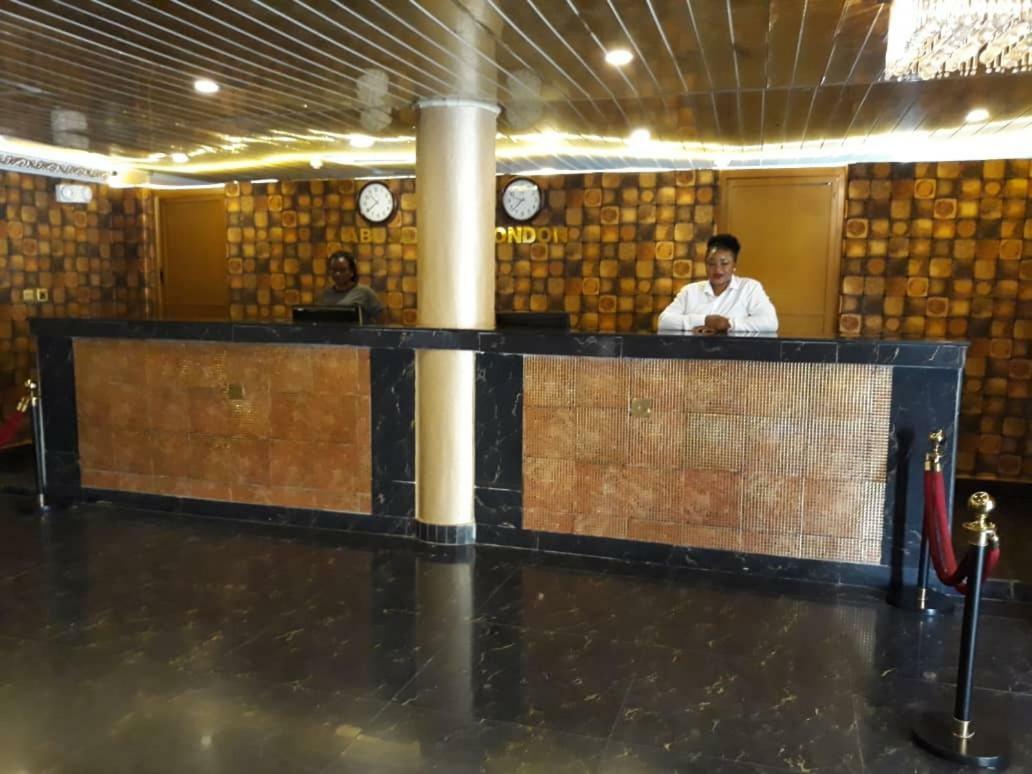 Presken Hotels @ Abuja Luaran gambar